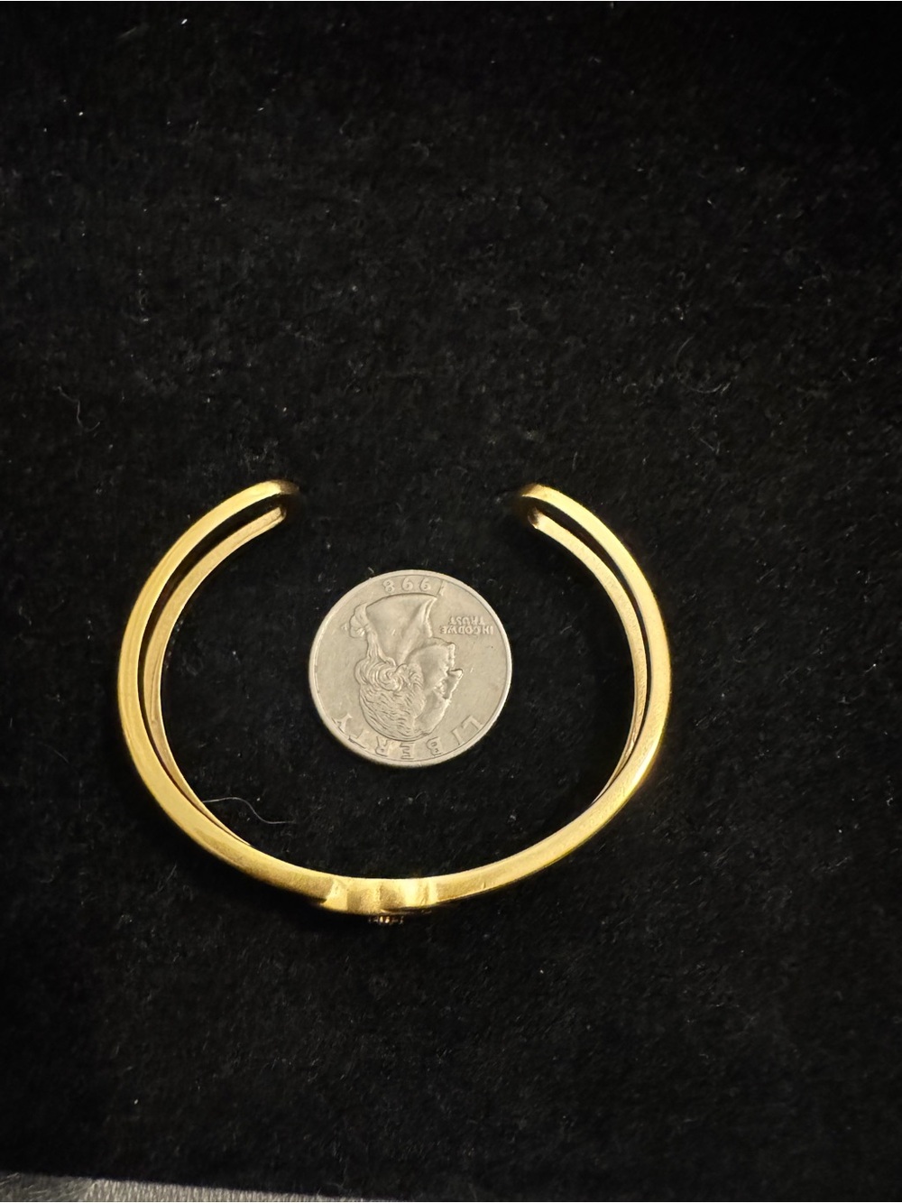 Gucci Gold Double-Band Interlocking G Cuff Bracelet - Picture 6 of 6